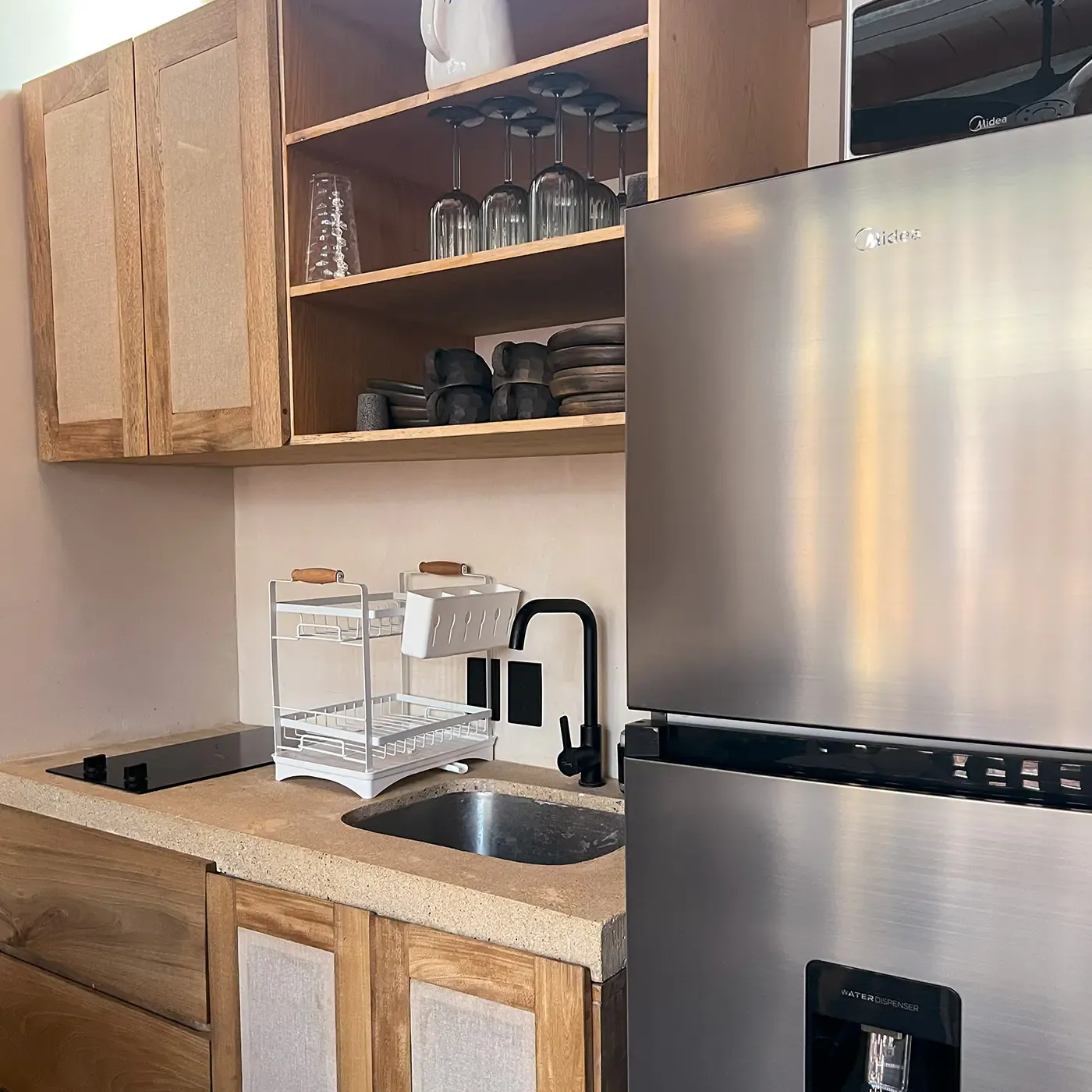 Equipped kitchen inside Loft Armadillo
