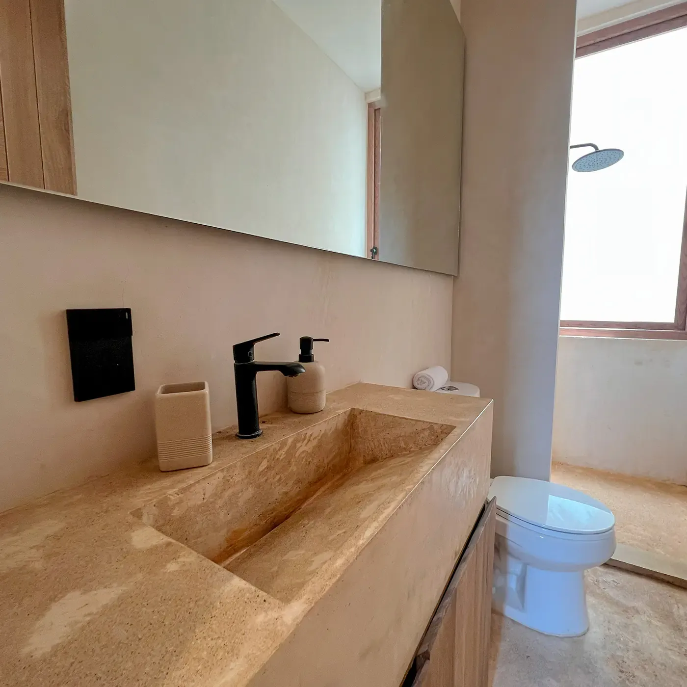 Bathroom inside Loft Tábano